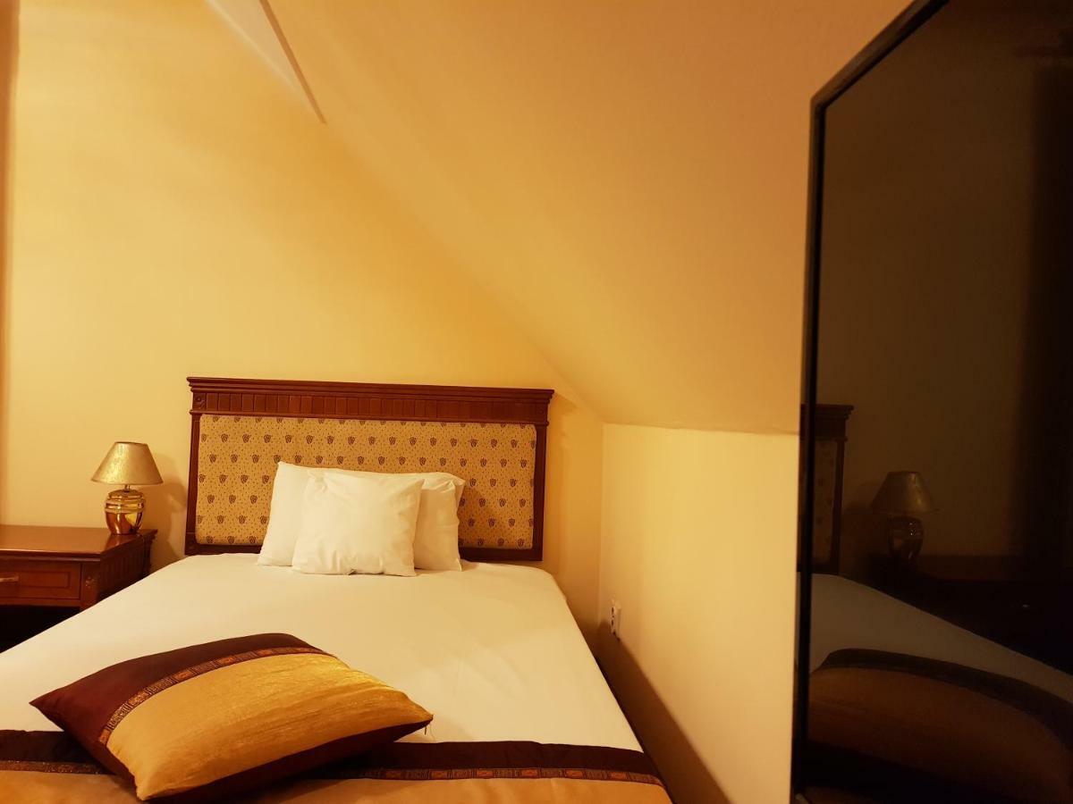 Pod Zegarem Bed & Breakfast Trzebinia (Chrzanow)