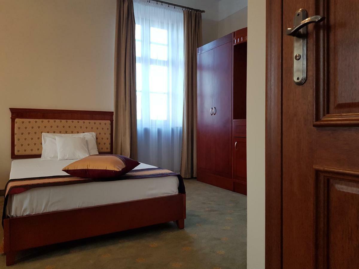 Pod Zegarem Trzebinia (Chrzanow)
